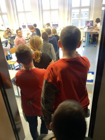 F77F9FFA-5149-481B-979B-EF4E476162EE