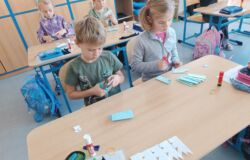 1.A – tvoříme sněhové vločky